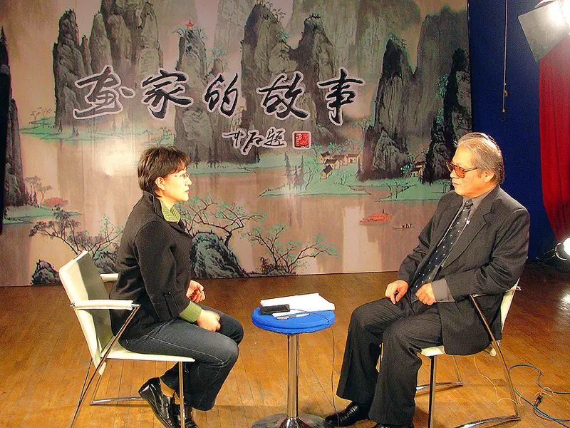春节经济彰显中国发展活力（和音）